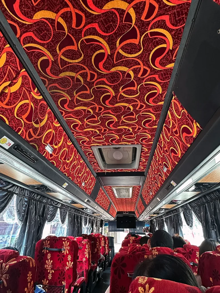 707Incのバスの内装 Interior