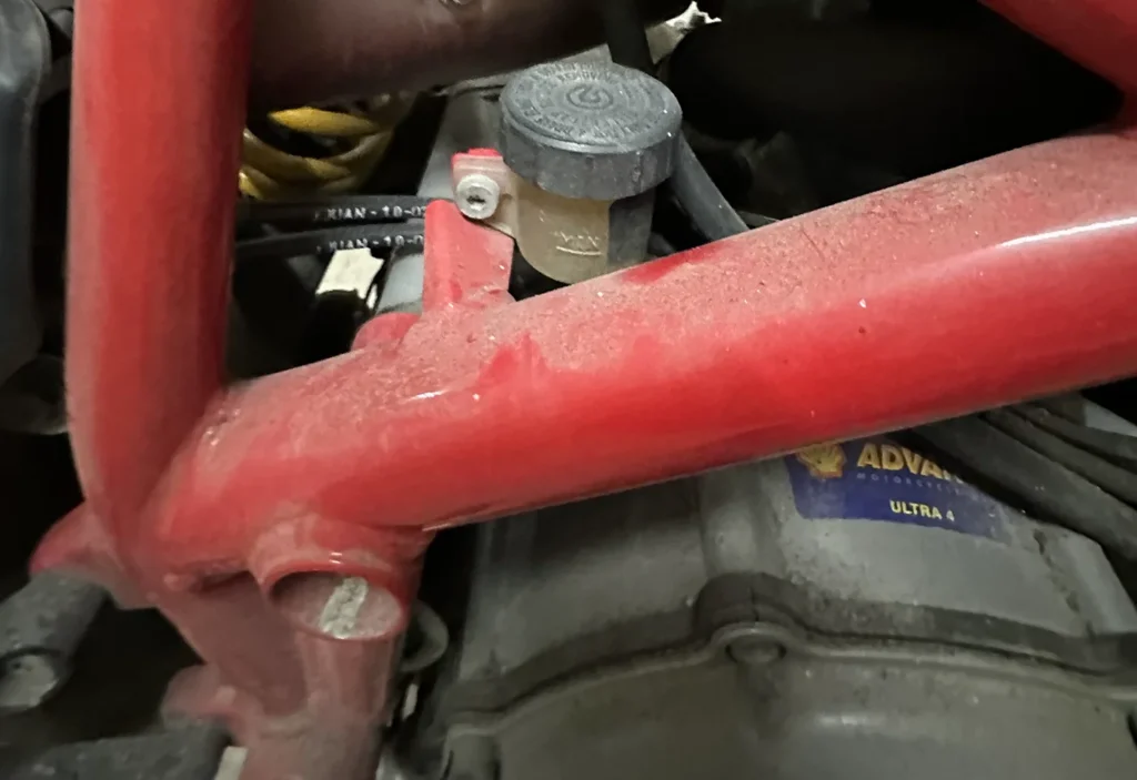 Ducati 1098S フレーム 状態確認　リアブレーキ リザーバータンク 変色