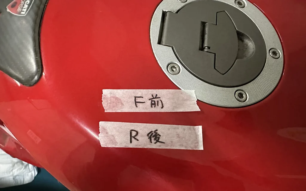 Ducati 1098S レストア 燃料パイプのマーキング