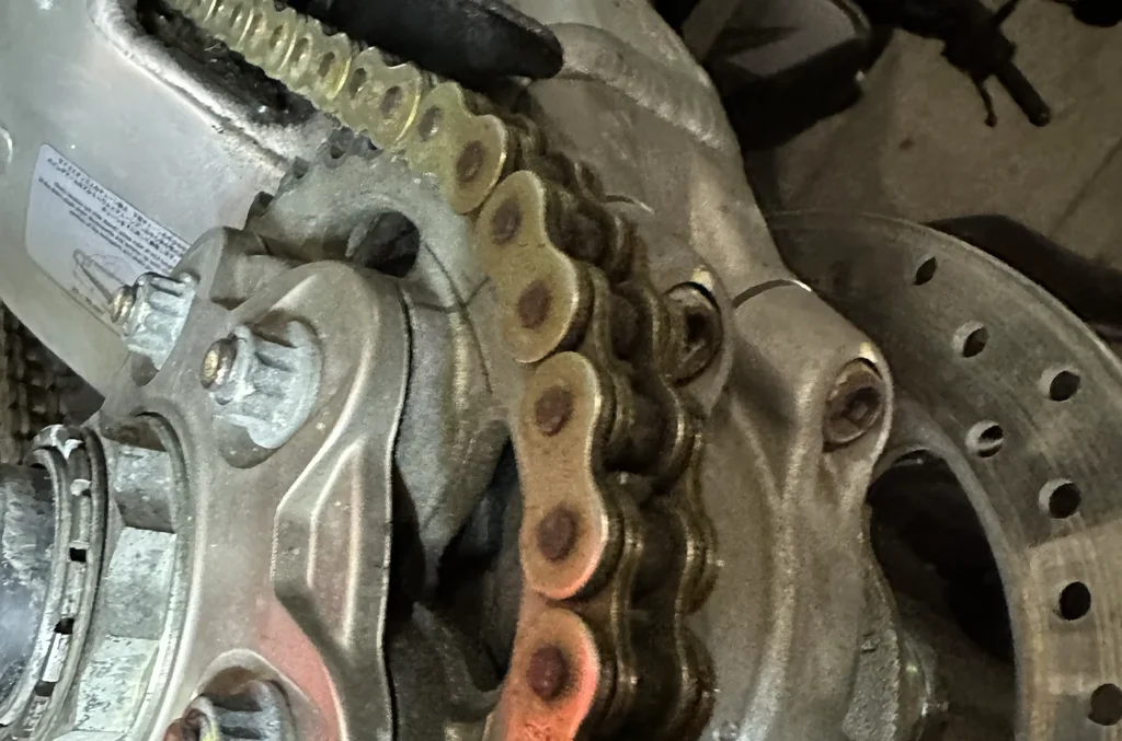 Ducati Super Sport 1098S のリア周りの拡大。アルミも錆びてる。