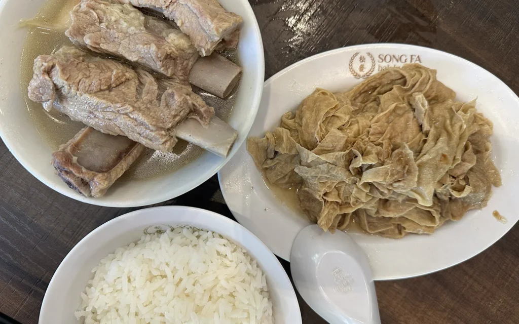 シンガポール Song Fa Bak Kut Teh ESR BizPark