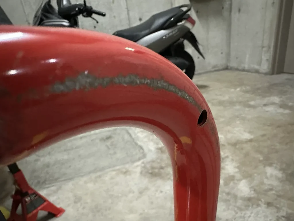 1年後のJ-TRIPスタンド、キズがつくのはしょうがないですね。