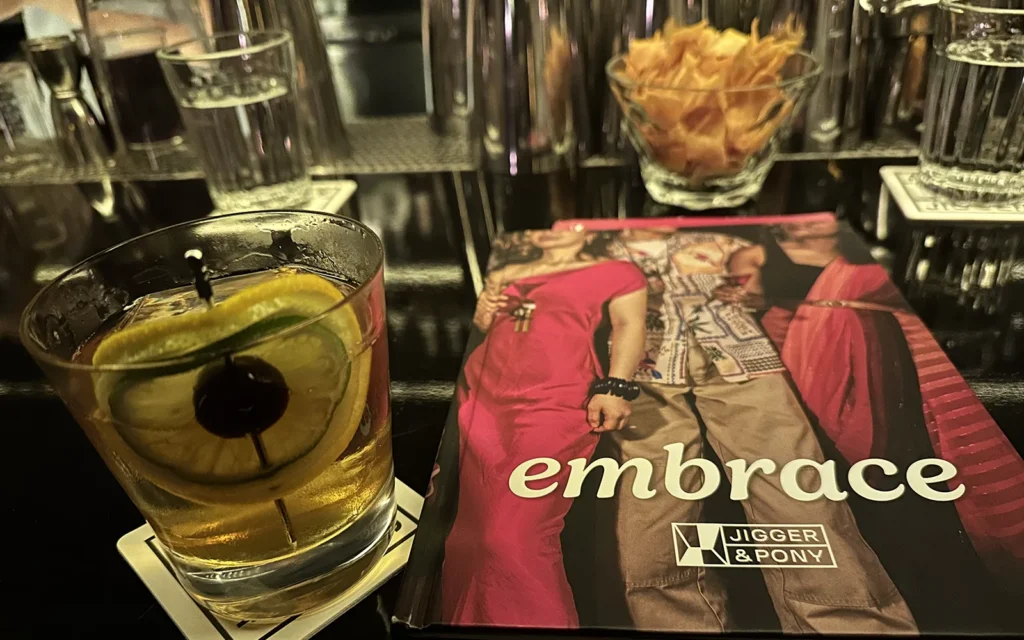 Jigger & Pony 店内 カクテル シンガポール