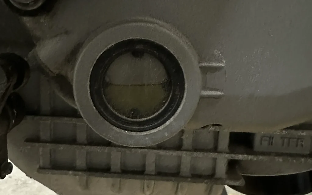 Ducati 1098S　エンジンオイル点検窓