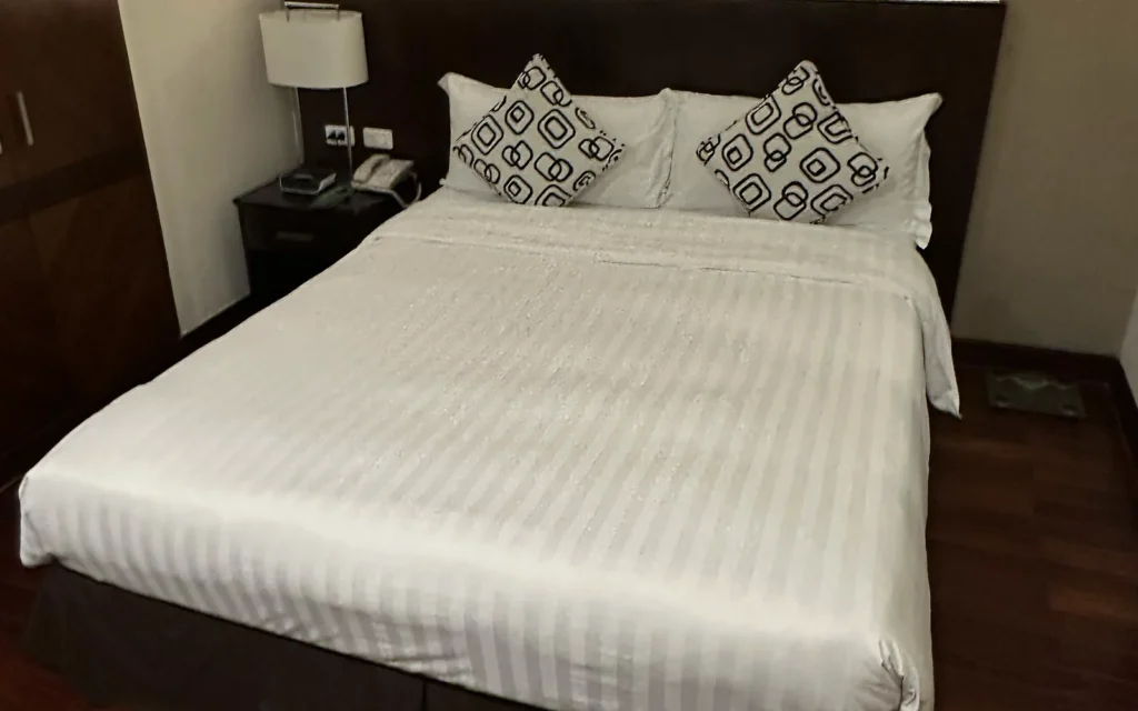 フレイザーレジデンス ハノイ　ベッド