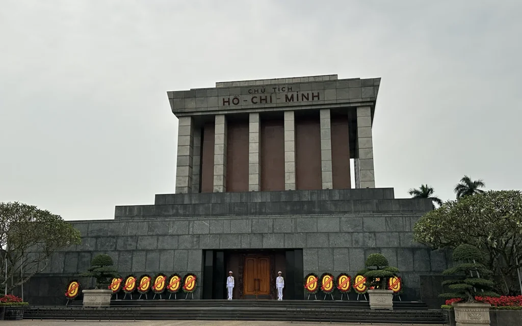 ハノイ ホーチミン廟 広場
