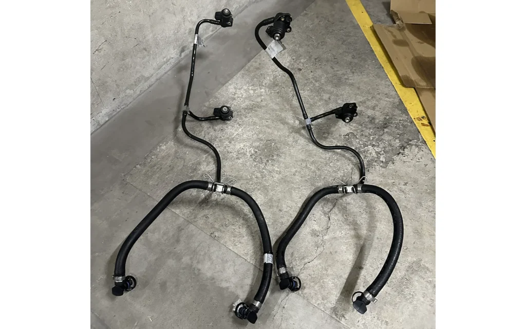 Ducati 1098S インジェクターと燃料ホース