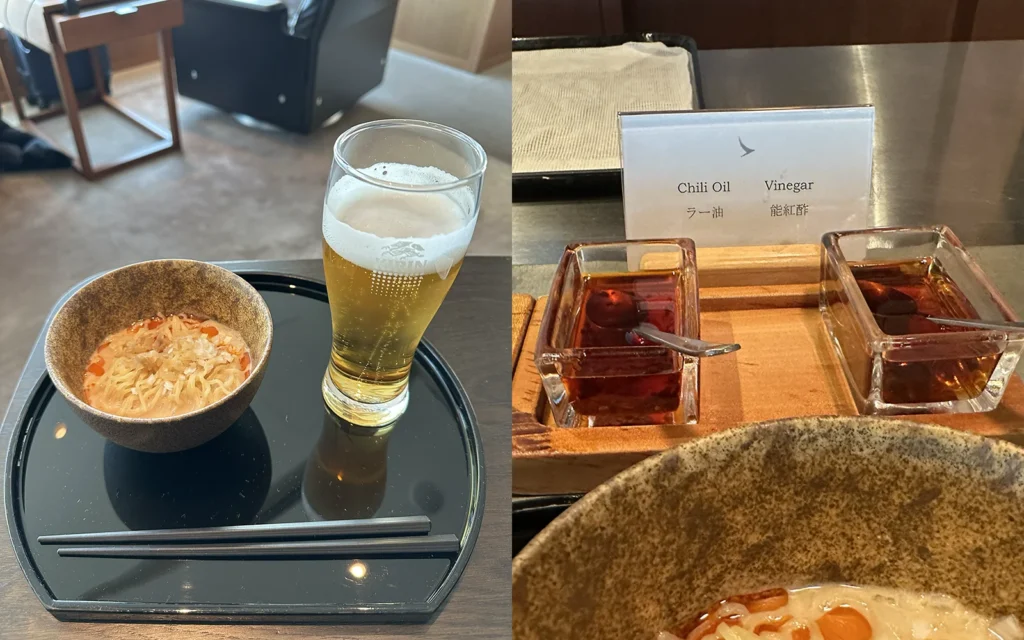 羽田　キャセイパシフィック　ラウンジ　担々麺