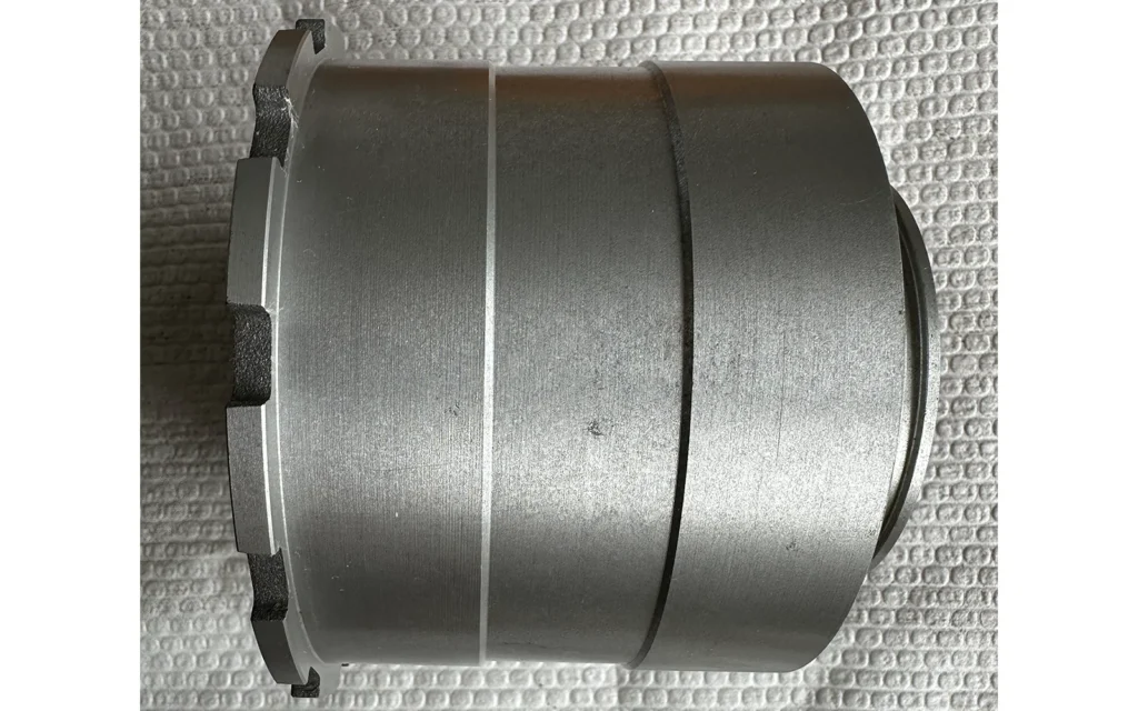 エキセントリックハブの清掃。綺麗になりました。