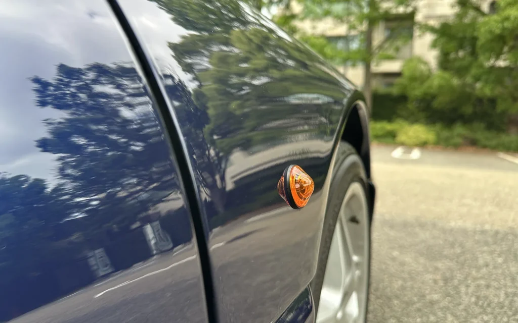 フェンダー横のサイドウィンカー