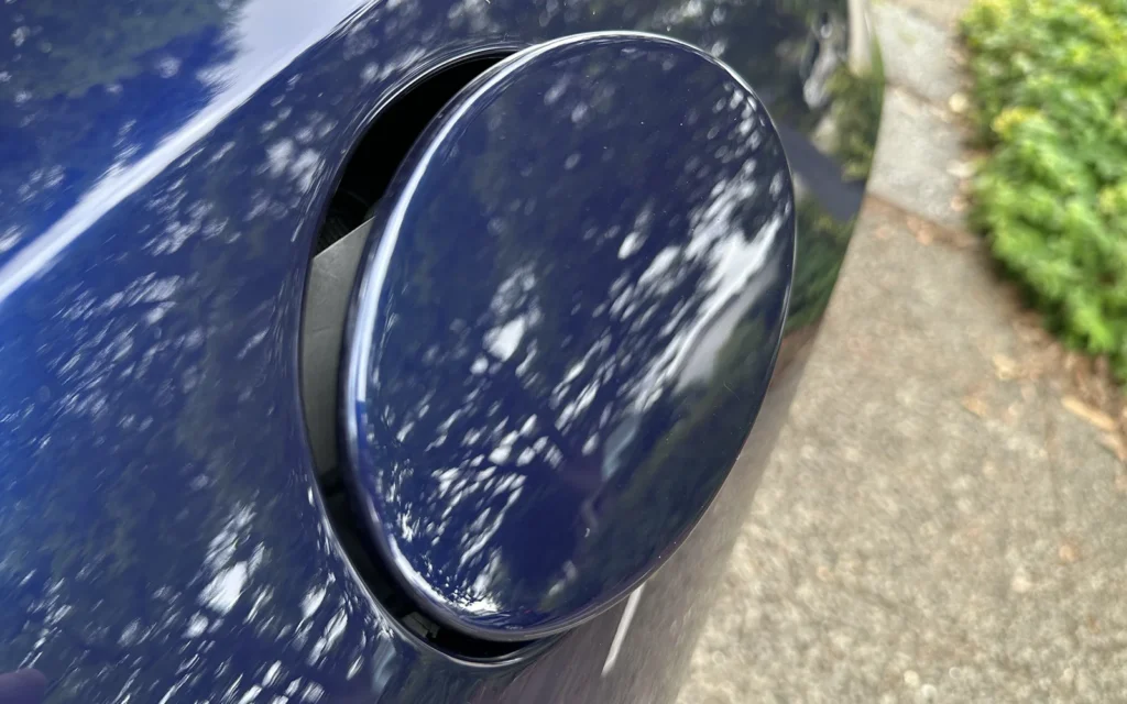 給油口ポップアップ